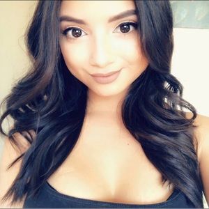 Meet your Posher, Marcela